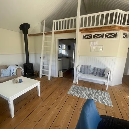 Rent A Holiday Home On Bogfinkevej By Furreby Baek בית נופש